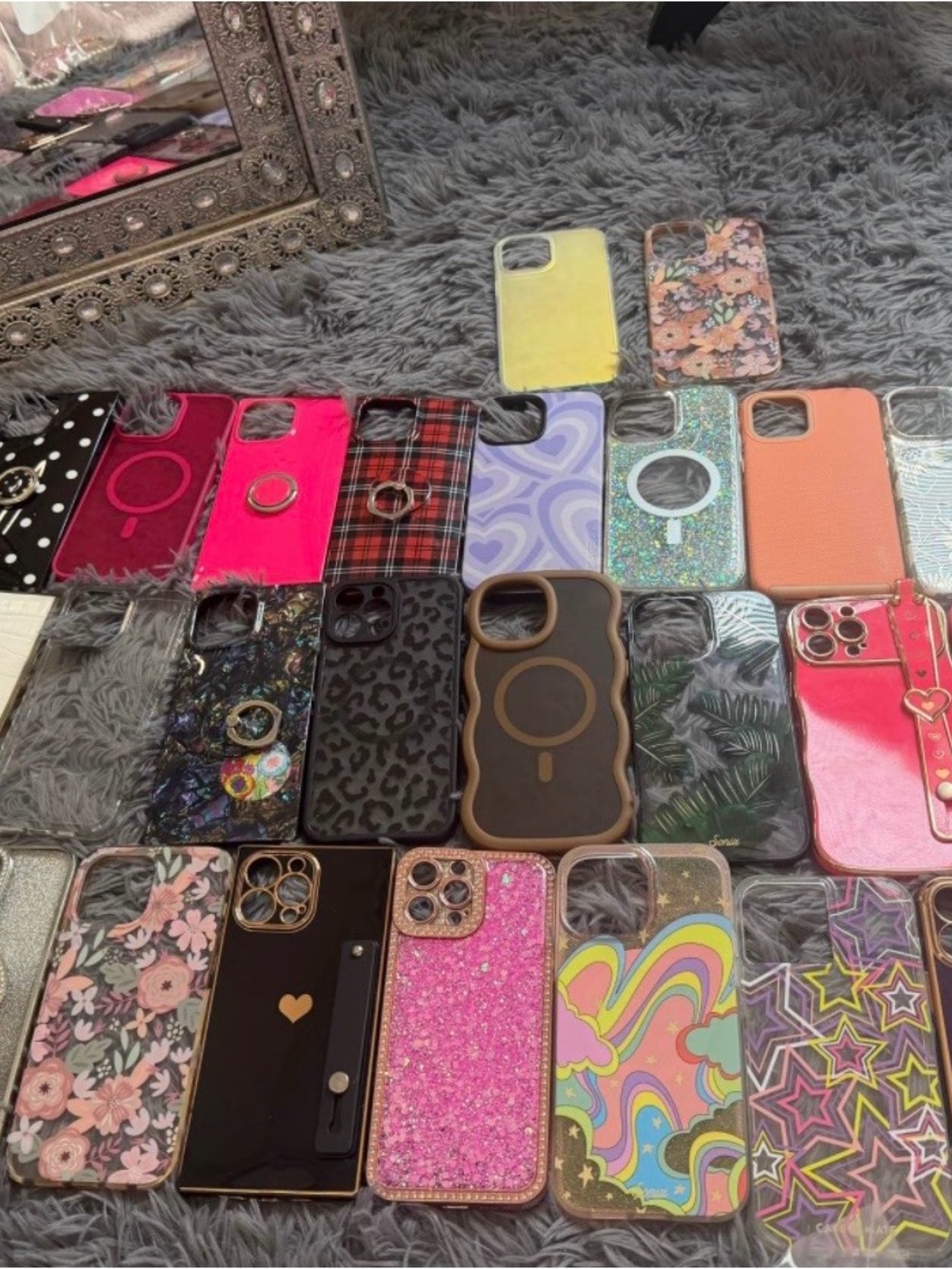 ⭐️IPhone 13 Pro Max-100+ Assorted Phone Cases - Pink, Black, Floral, Glitter etc